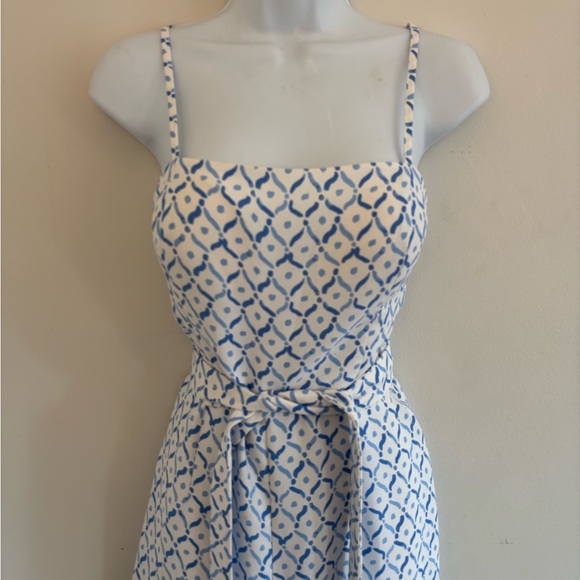 Lilly Pulitzer Sandra Blue and White Jumpsuit Romper, Size 6 - Picture 5 of 9